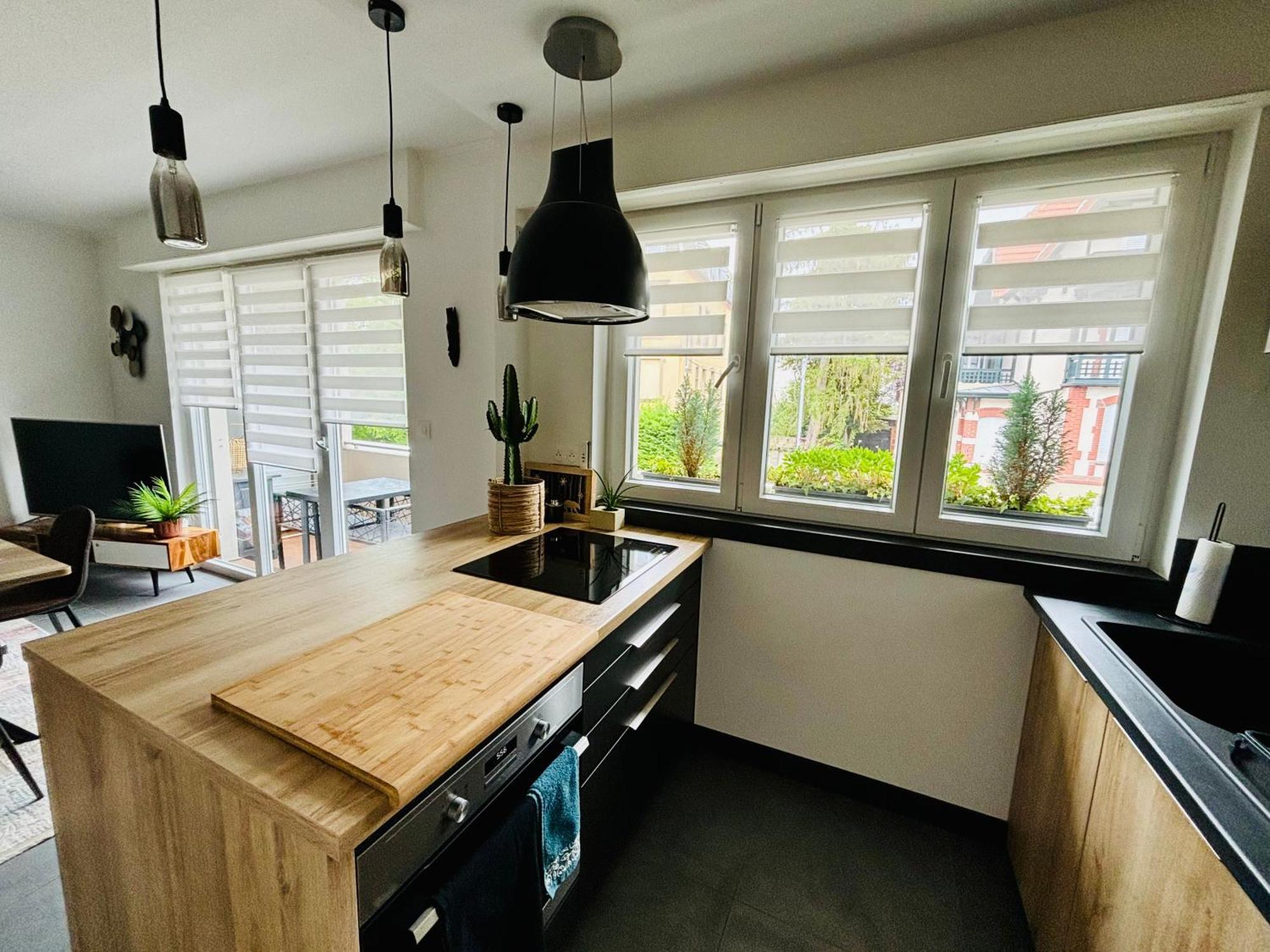 Appartement De Standing Proche Centre Ville Et Gare Mulhouse Luaran gambar