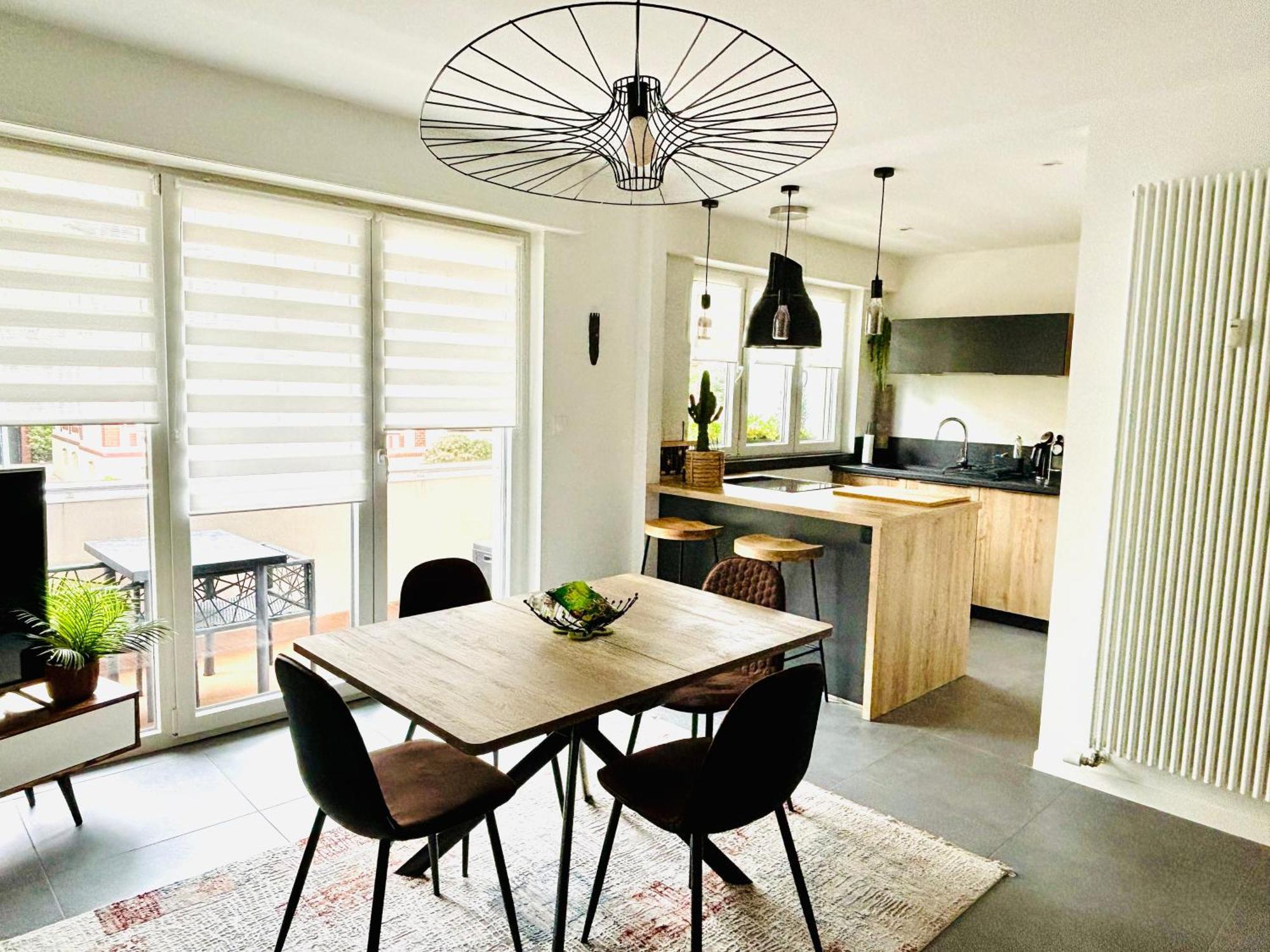 Appartement De Standing Proche Centre Ville Et Gare Mulhouse Luaran gambar